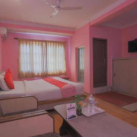 Oyo 789 Hotel Shivam Plaza Kathmandu Exterior foto