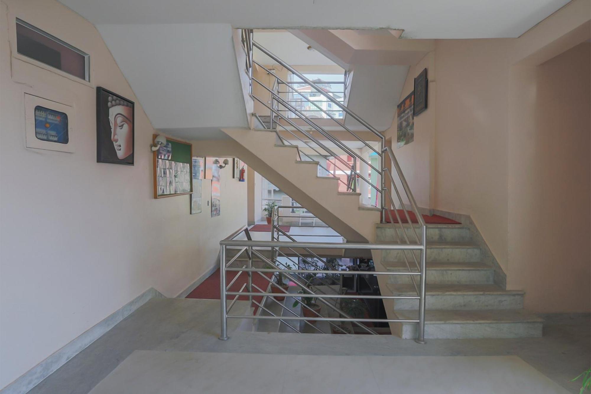 Oyo 789 Hotel Shivam Plaza Kathmandu Exterior foto